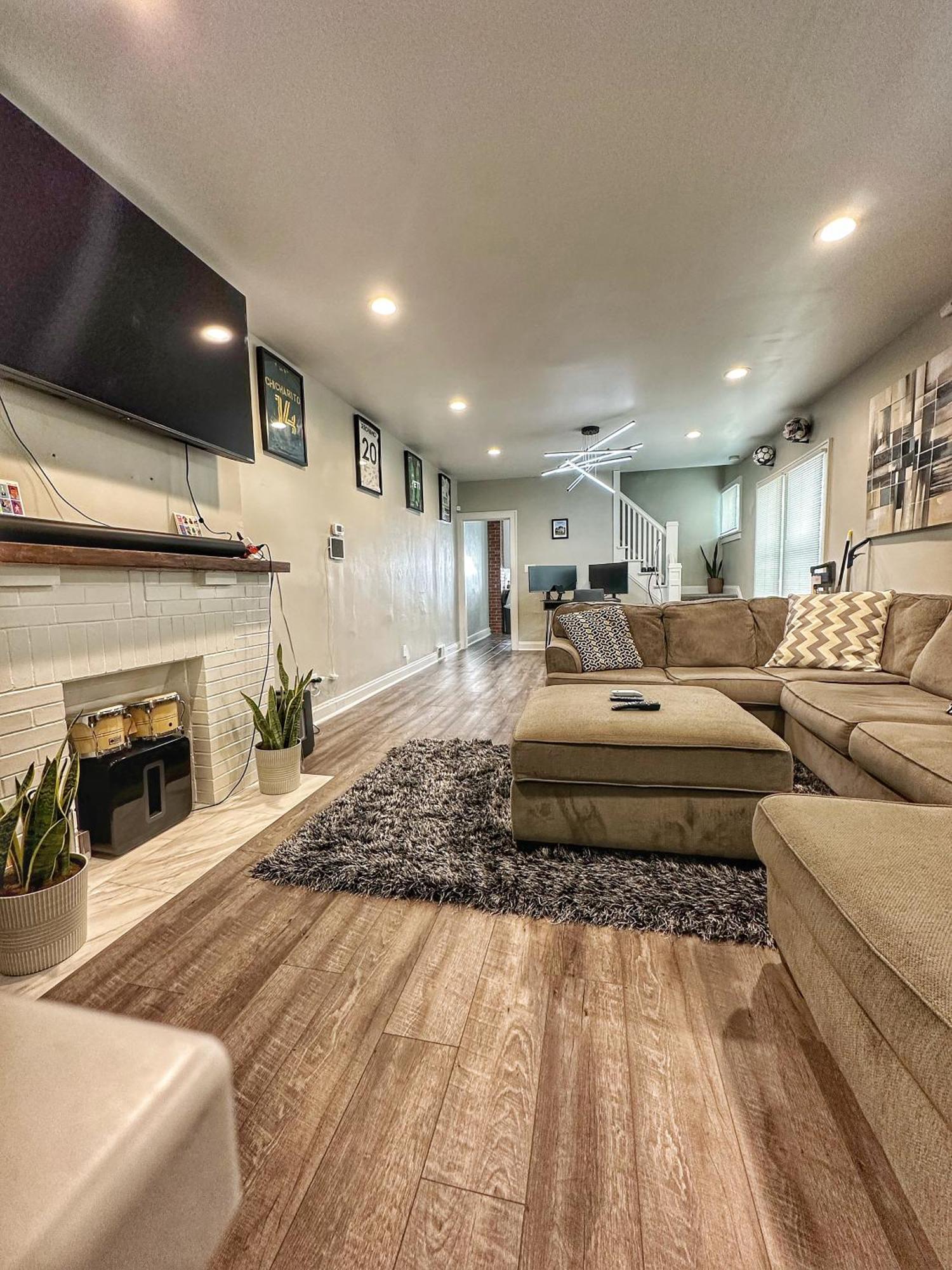 Villa Modern Luxe 3Br 1Ba With Bar 7 Columbus Exterior foto